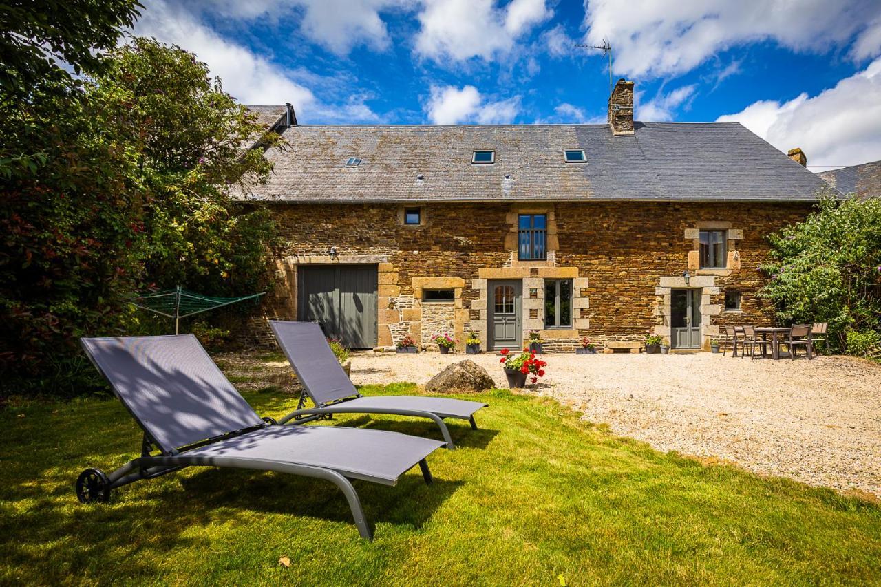 Villa Les prairies du Mont - Le gite de La Chapelle à Sougéal Extérieur photo