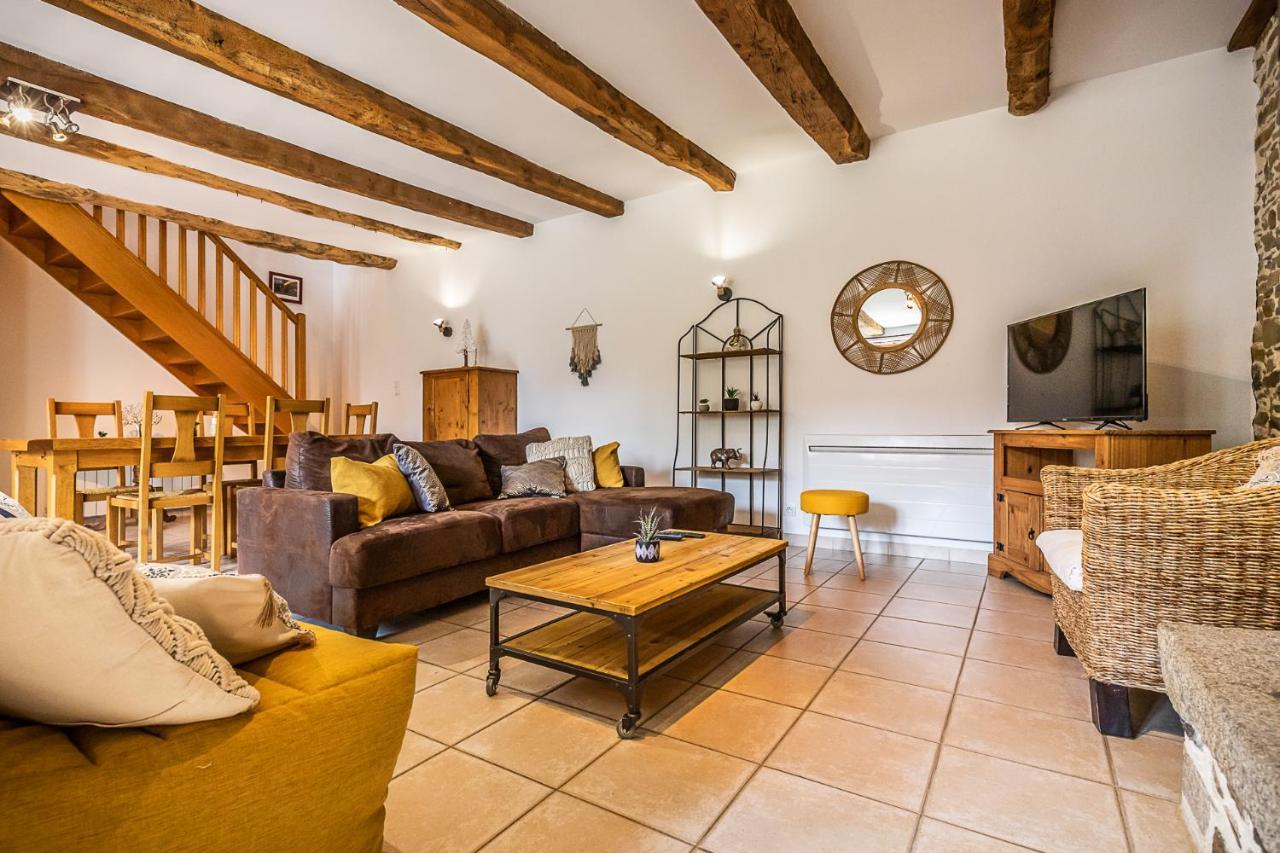 Les prairies du Mont - Le gite de La Chapelle Sougéal Extérieur photo